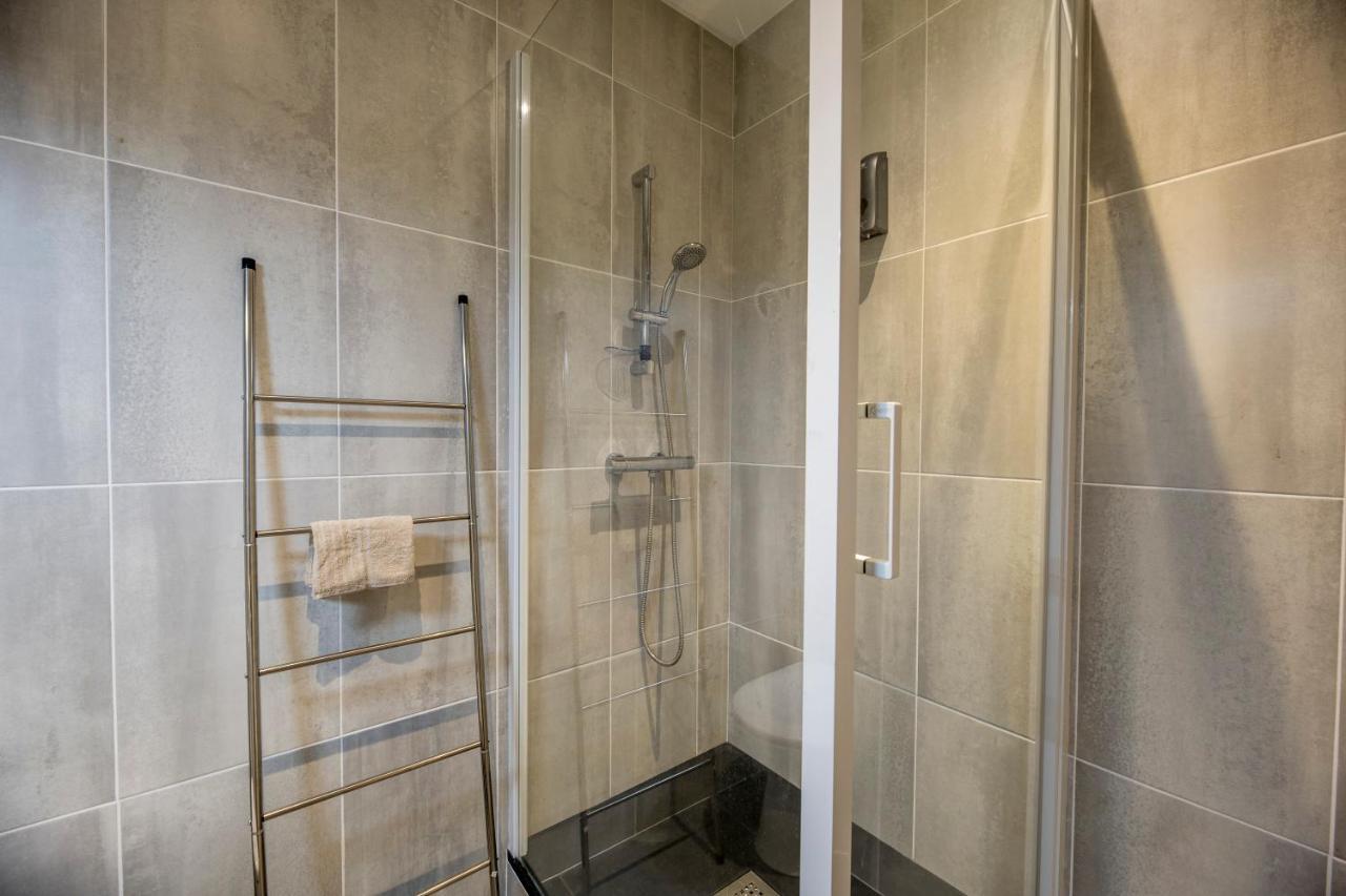 Quartier Du Chateau, Superbe Appartement Avec Parking Pau Exterior photo